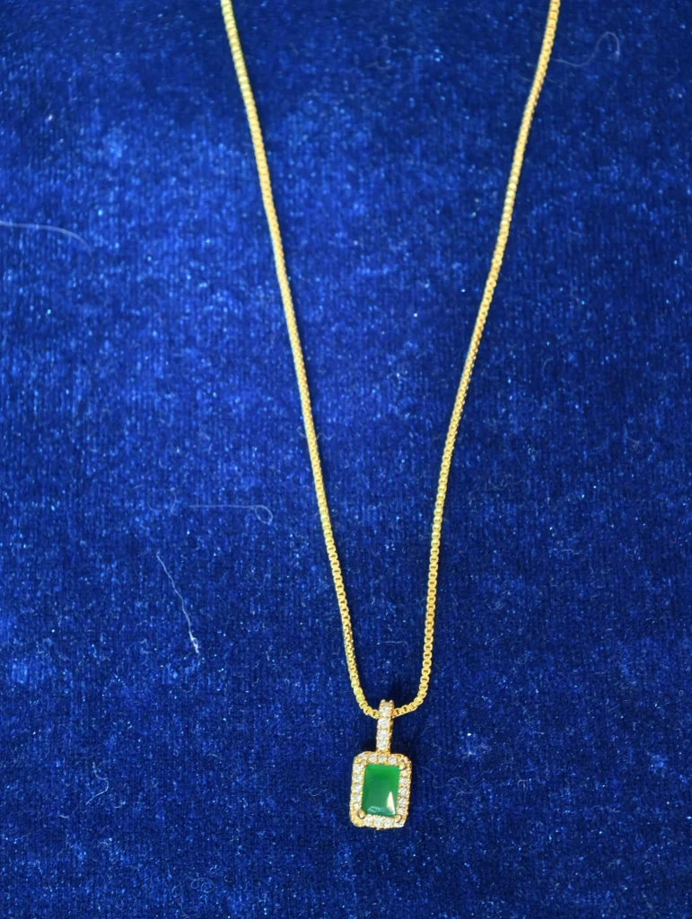Green Rectangular Pendant Chain